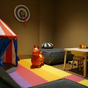 - Apartmanhotel